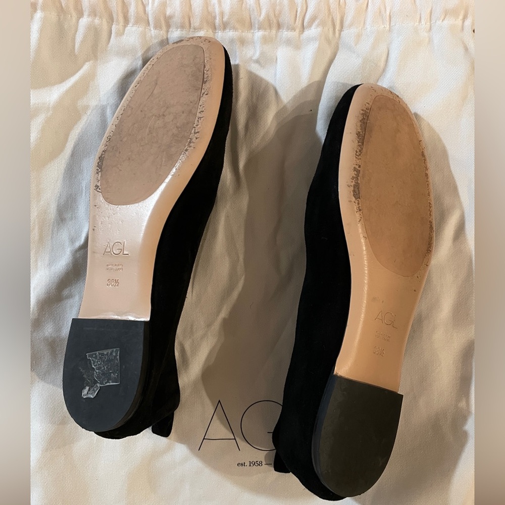 AGL Women's Black Suede Kim Ballet Flats - Picture 4 of 4